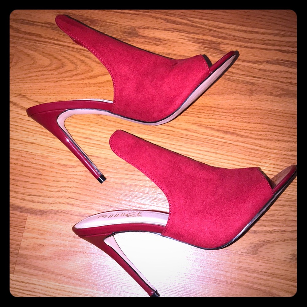 Rouge Helium Reed Heels